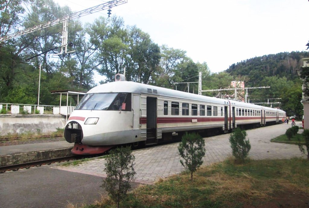 Поезд Тбилиси-Боржоми