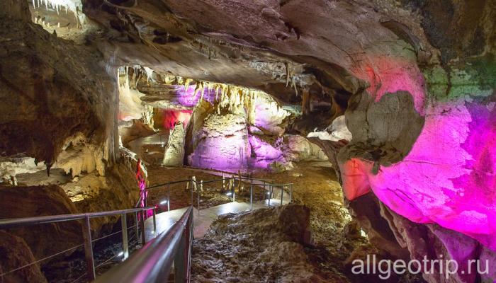 Экскурсия в каньон Мартвили и пещеру Прометея 